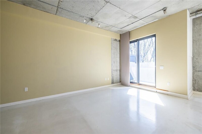 Building Photo - 335 W Ponce de Leon Ave