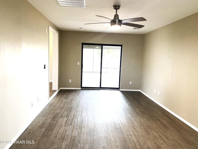 Building Photo - 7960 E Buena Vista Dr