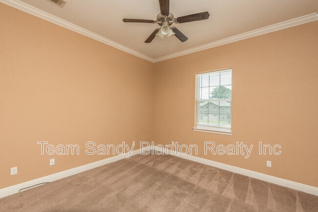 Building Photo - 7071 Lake Joanne Dr