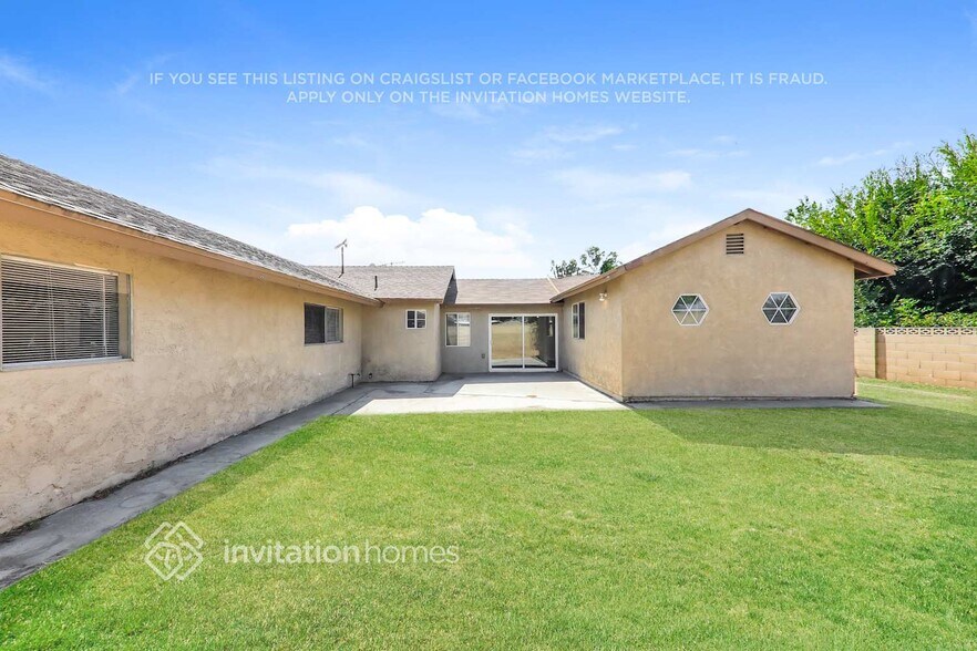 Building Photo - 12761 Harlow Ave