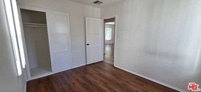 Building Photo - 5444 Hermitage Ave