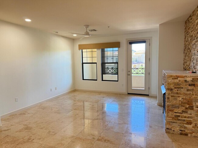 Building Photo - 7291 N Scottsdale Rd