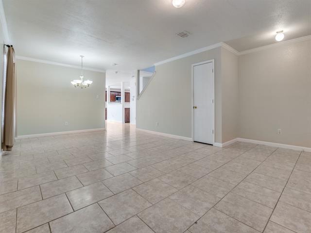 Building Photo - 740 Lovern St