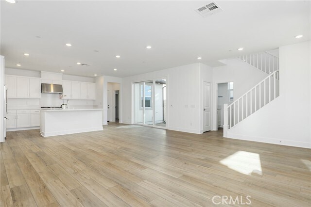 Building Photo - 27213 Tamarack Ln