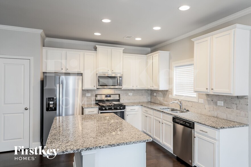 Building Photo - 4648 Brayden Dr