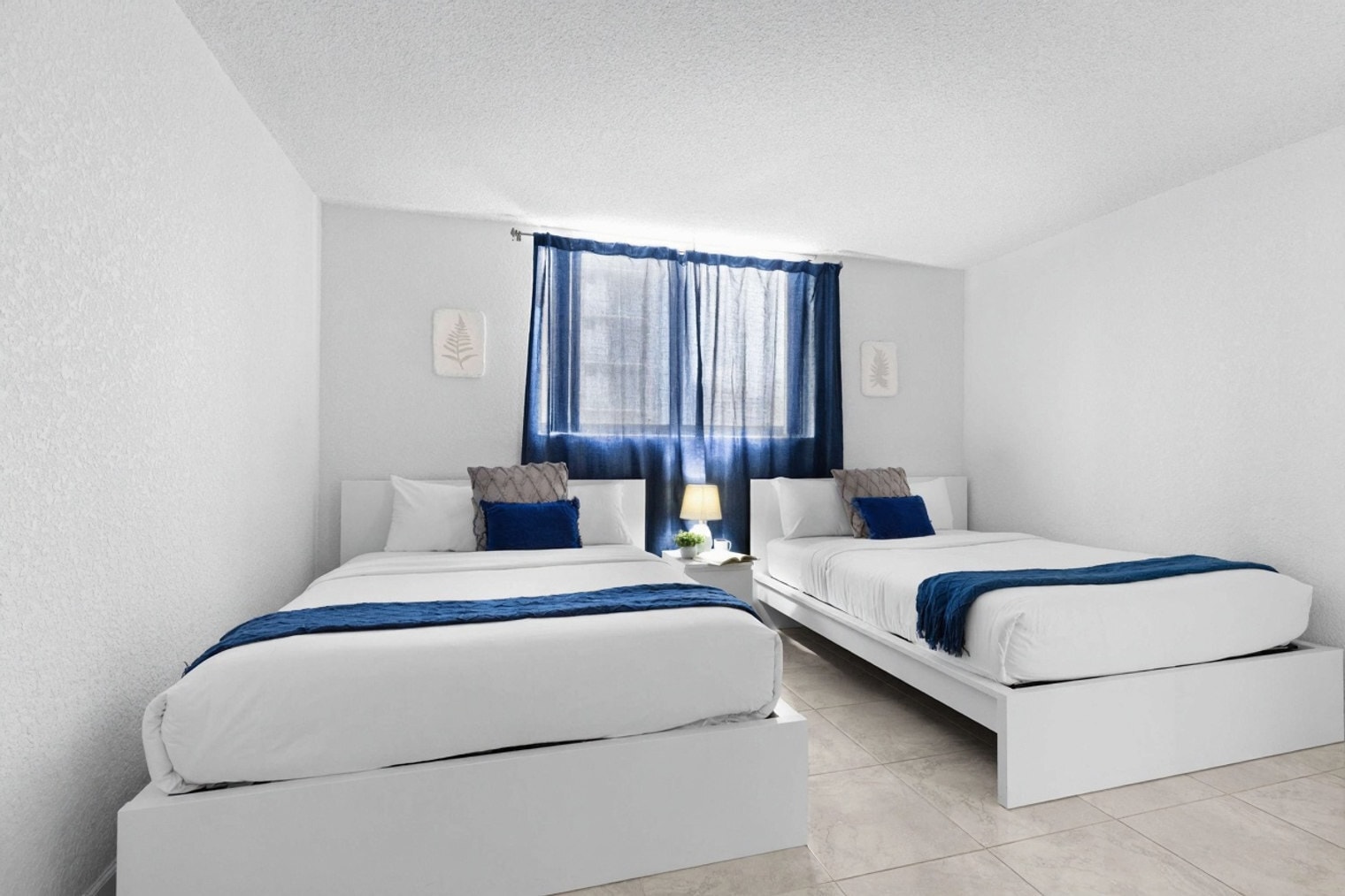 Building Photo - 4001 S Ocean Dr