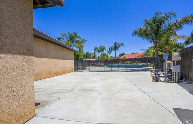 Building Photo - Furnished 4-Bed Executive Home w/ Pool, Ja...