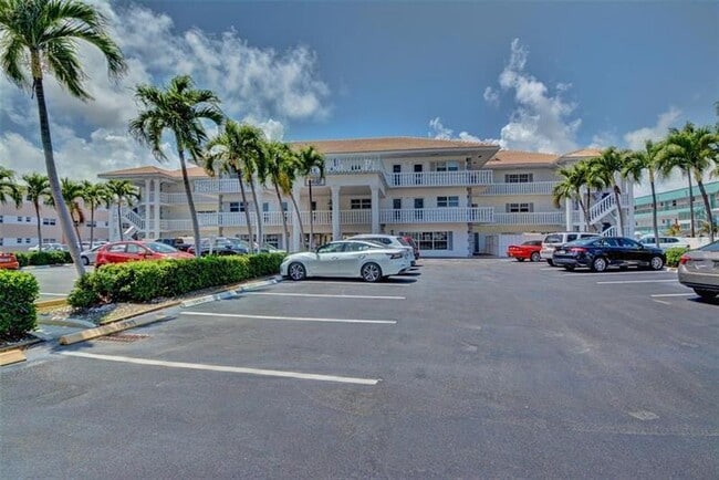 Building Photo - 1461 S Ocean Blvd