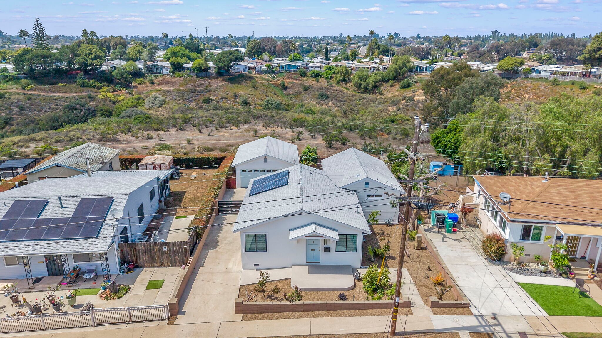 Building Photo - 6364 Osler St