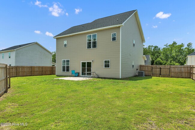 Building Photo - 1115 Carteret Mnr Dr
