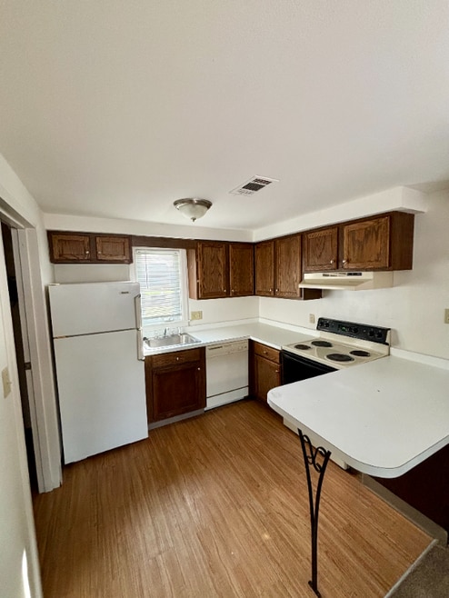 Building Photo - 15 Concord Ct