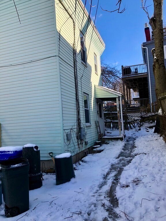 Building Photo - 8 Eastburn Pl