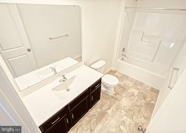 Building Photo - 9 Shillington Ln