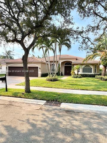 Building Photo - 3806 Oak Ridge Cir