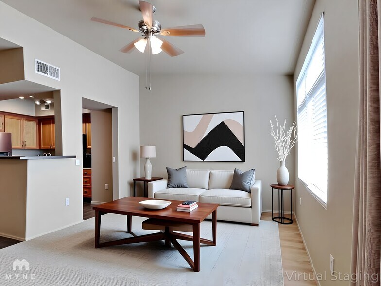 Building Photo - 280 S Evergreen Rd