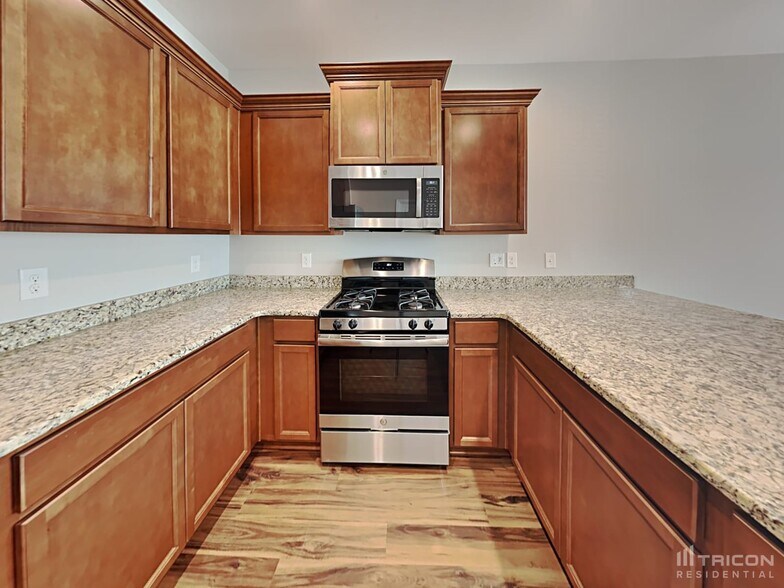 Building Photo - 15 Attucks Ct