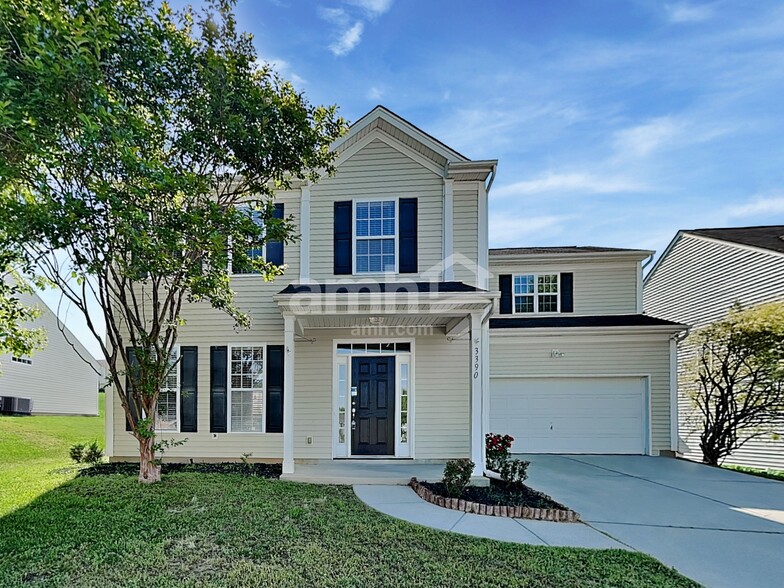 Primary Photo - 3390 Merchant Ln