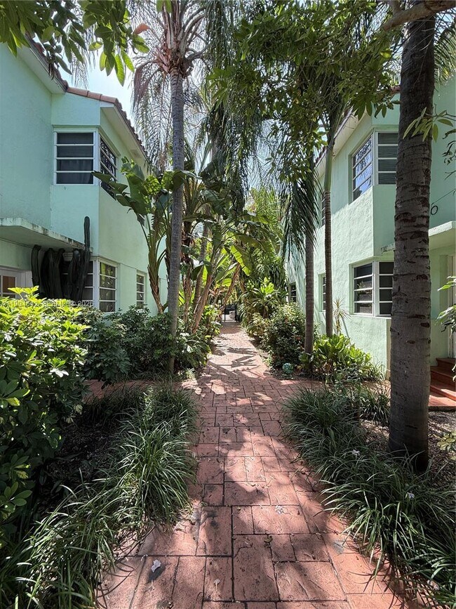 Building Photo - 601 Michigan Ave