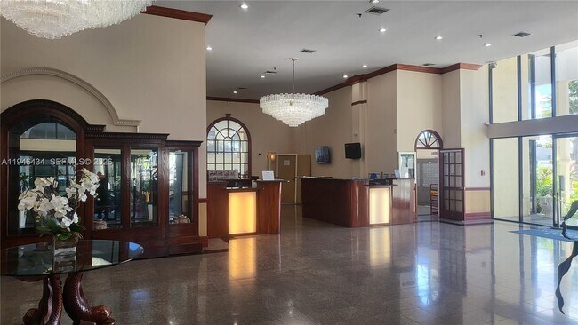 Building Photo - 7601 E Treasure Dr