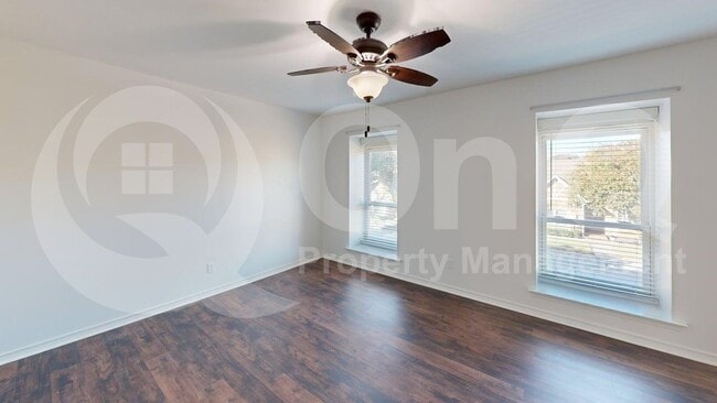 Building Photo - 3018 Stonehenge Ln