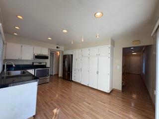 Building Photo - 493 Waskow Dr