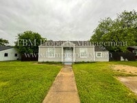 Building Photo - 207 Kirksey St