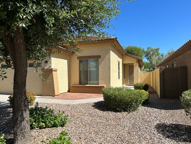Building Photo - 4560 E Murrieta Rd