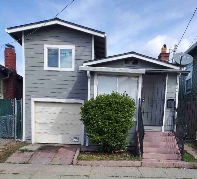 Building Photo - 1847 70th Ave