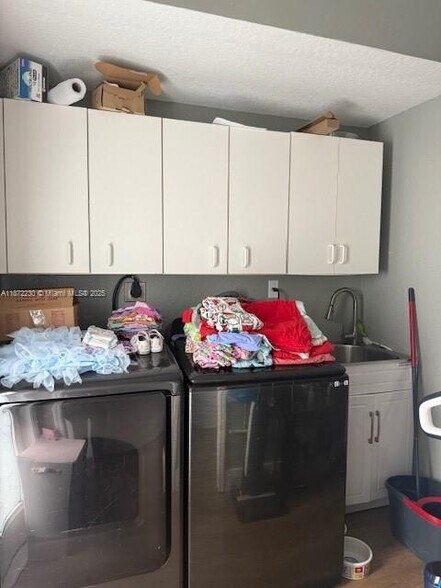 Building Photo - 6901 NW 112th Ave