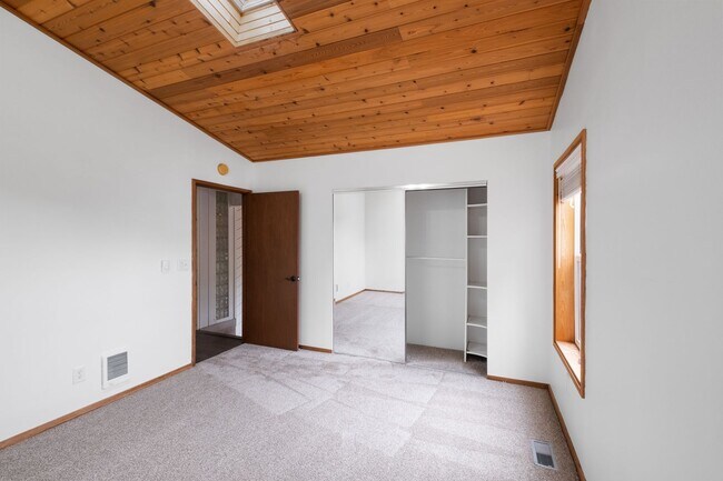 Building Photo - 1000-2221-2225-2229 Timothy Drive