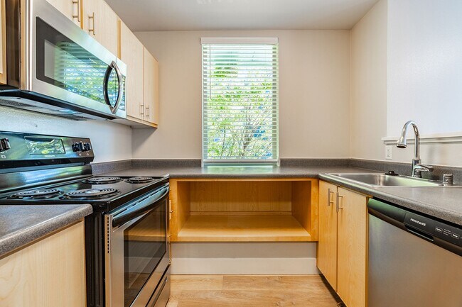 Interior Photo - Verse