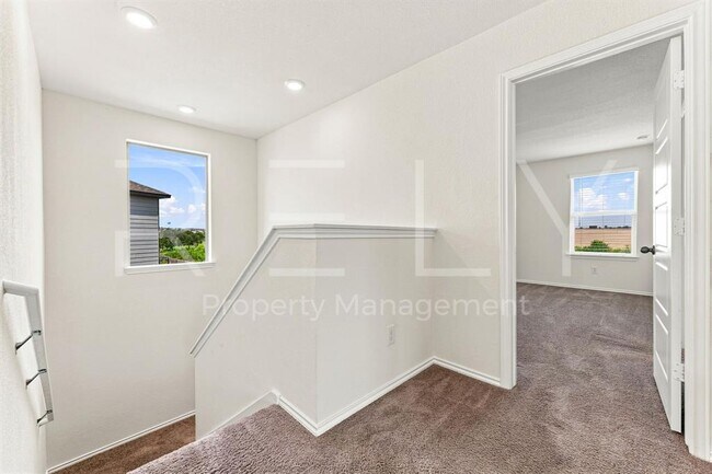 Building Photo - 521 Colonel McNally Cv