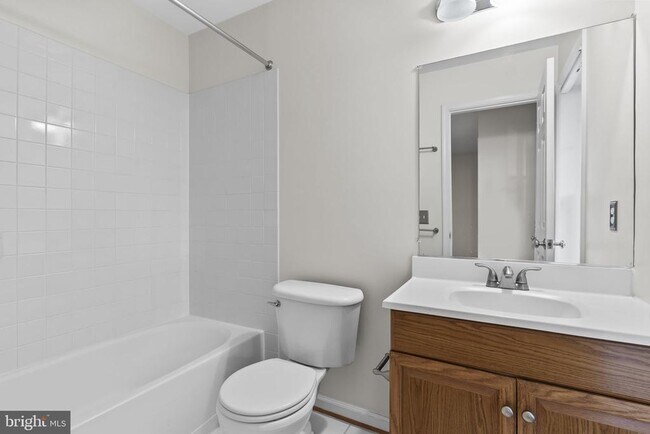 Building Photo - 6385 Levtov Landing