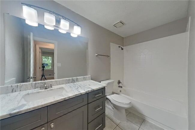 Building Photo - 4970 Turtle Rock Dr