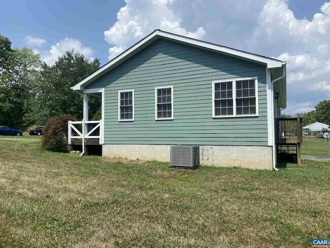 Building Photo - 104 Piedmont St