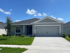 Building Photo - 4 Bedroom House For Rent in the Astonia Co...