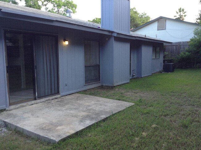 Building Photo - 4963 Dare Ln