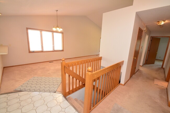 Building Photo - 1239 Wood Creek Bend