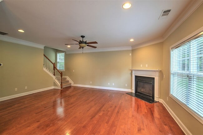 Building Photo - 256 Barbours Lane