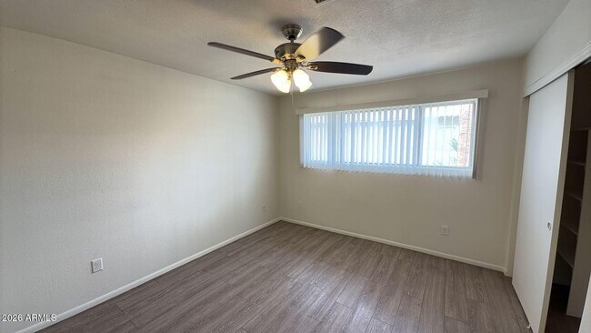 Building Photo - 4418 N 53rd Ln