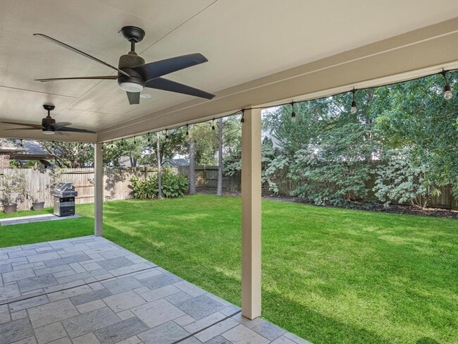 Building Photo - 9707 Green Valley Ln