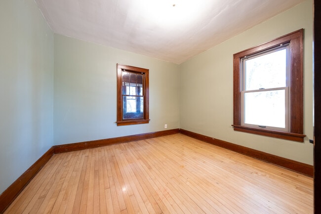 Building Photo - 4958 N Morgan Ave