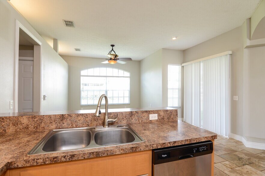Building Photo - 13240 Prince Cir
