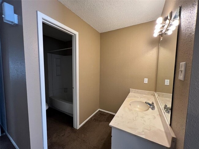 Building Photo - 6363 Cattails Ln