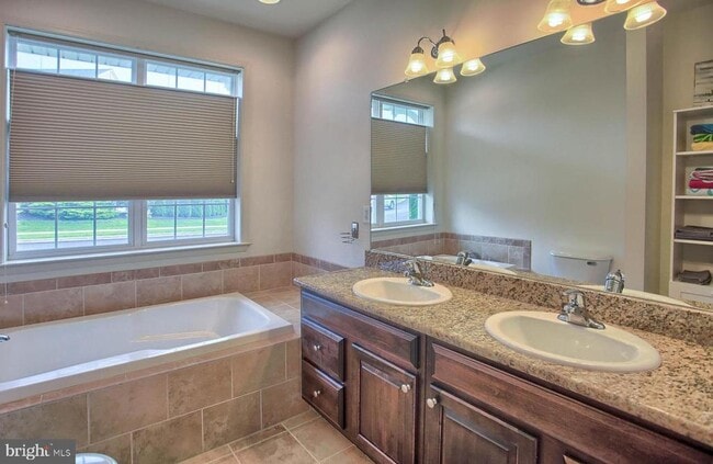 Building Photo - 4755 Laurel Valley Ln