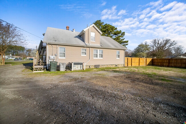 Building Photo - 1270 Old Buckroe Rd