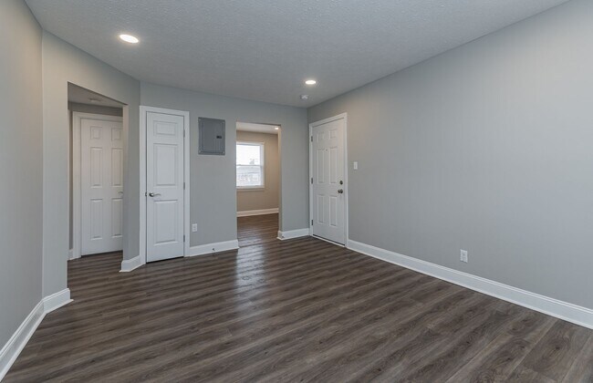 Building Photo - 6040 Ridge Rd