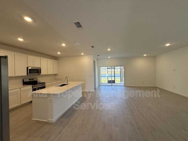 Building Photo - 8205 Horsebit Cir