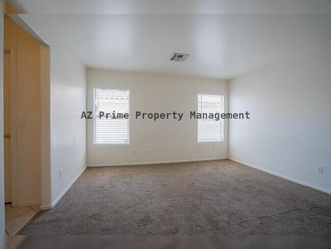 Building Photo - 13002 W Paradise Dr