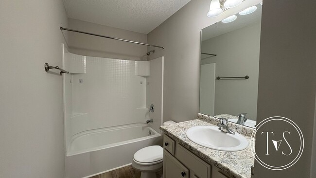 Building Photo - RATE DROP ALERT (was $2400/month) and FALL...